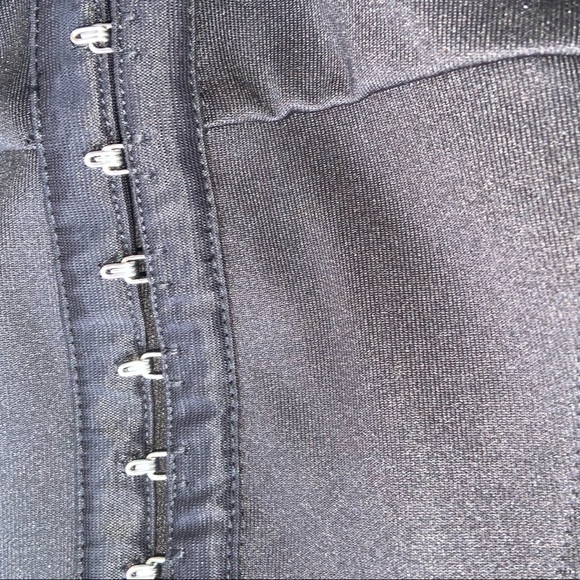 Top - Picture 2 of 4